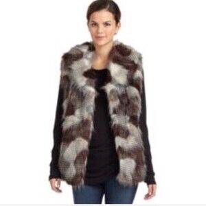 Romeo & Juliet Couture Faux Fur Vest S NWOT